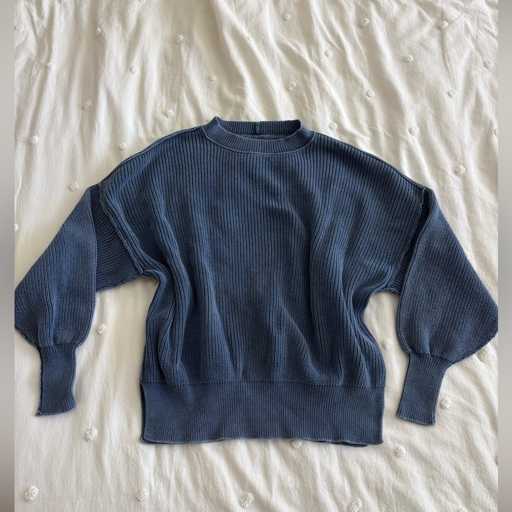 Aerie Sweater size M
